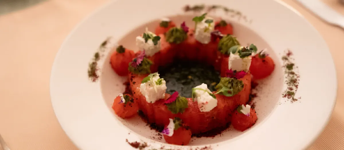 Curated dining presentation